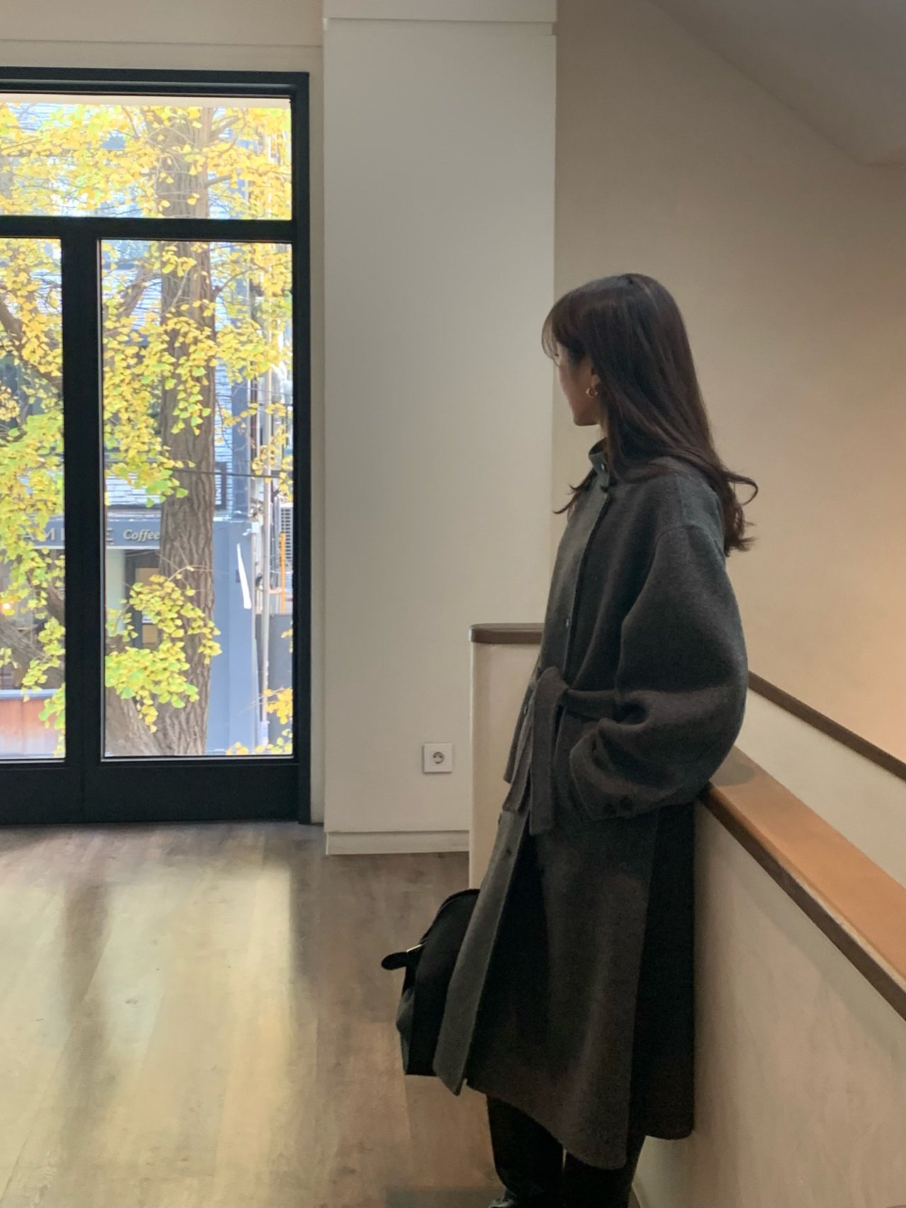 세인트 반하이넥 더블 핸드메이드 코트 상세 이미지 9