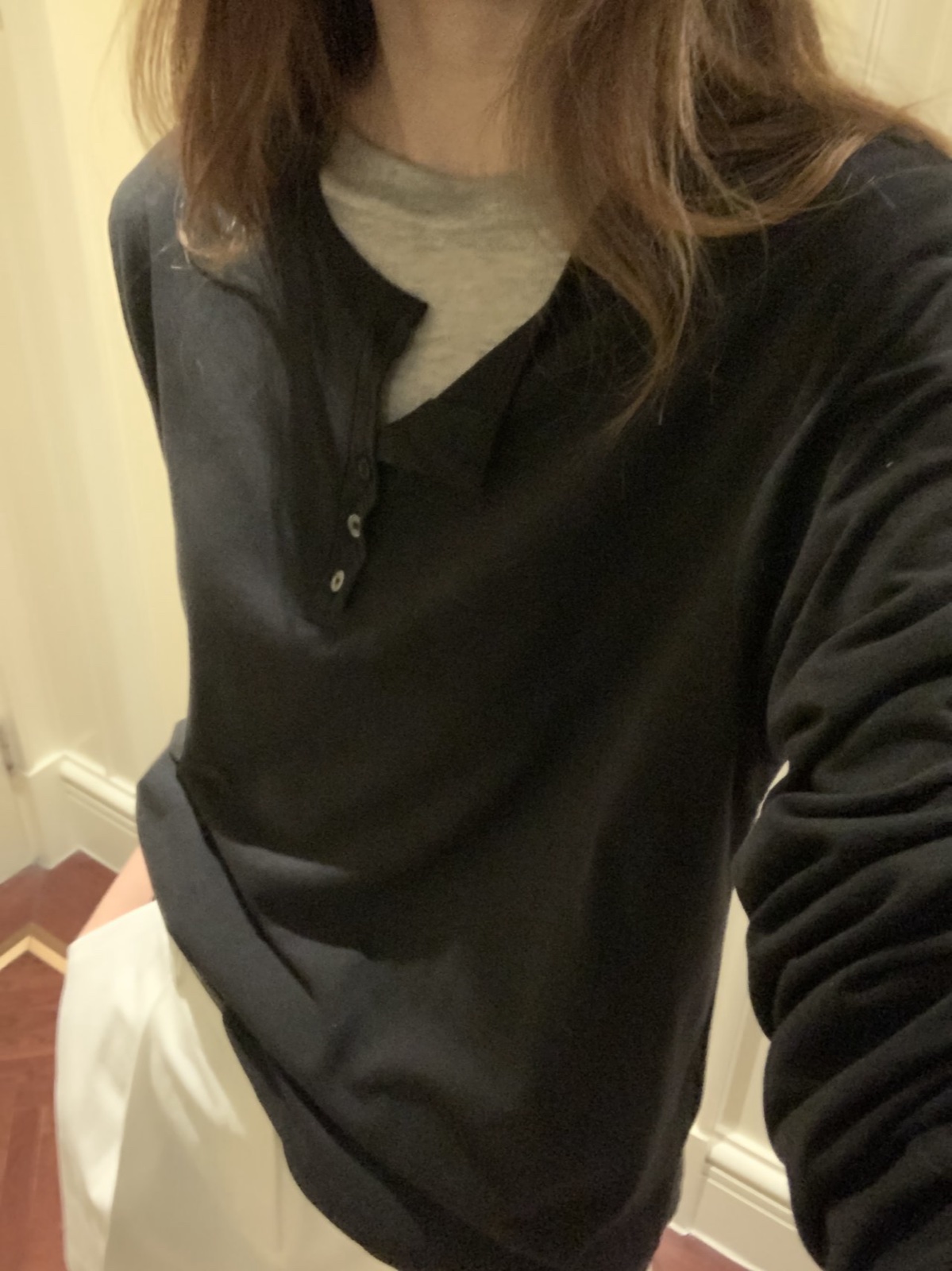 세라 헨리넥 긴팔 티셔츠 상세 이미지 9