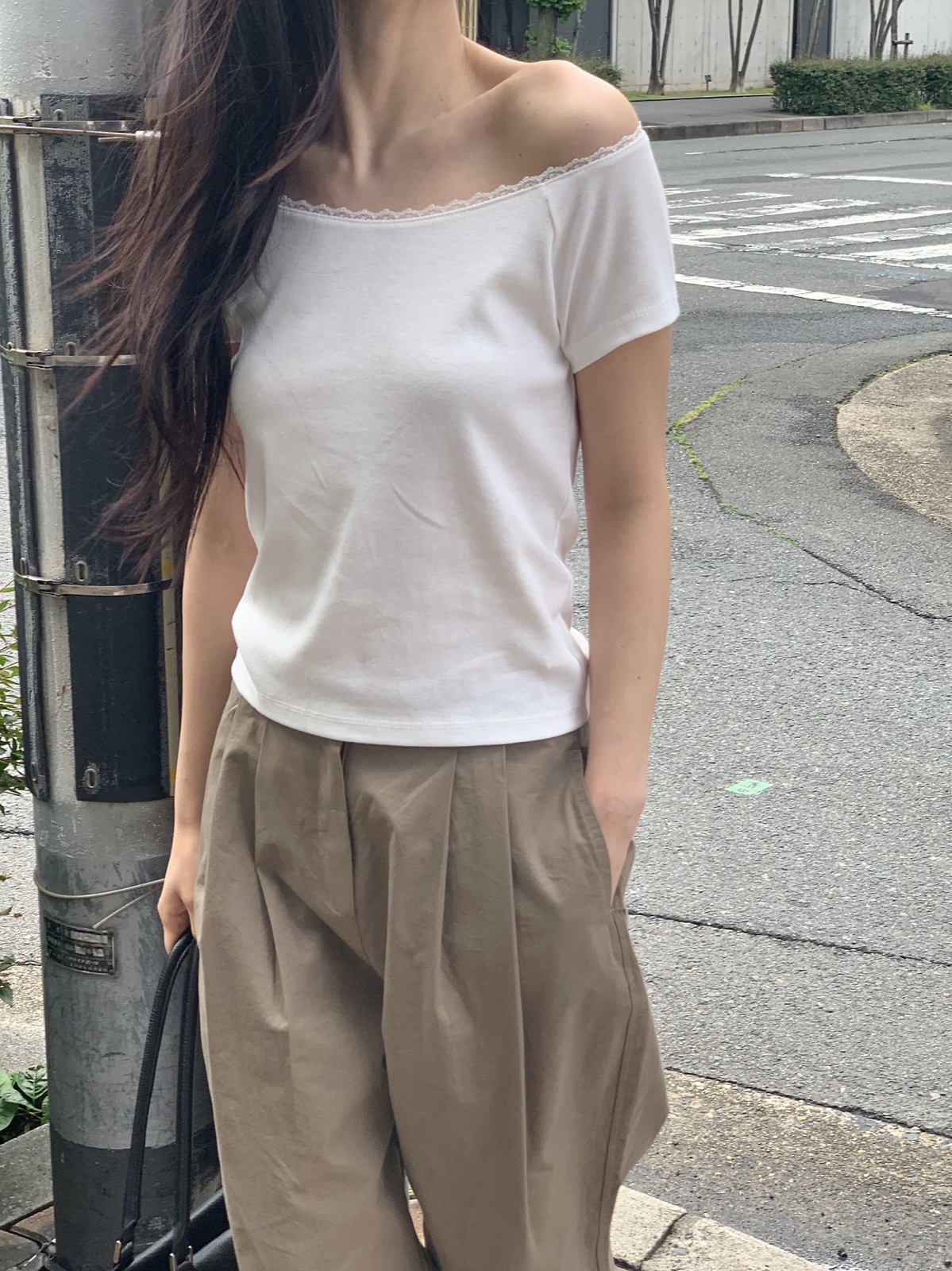 세린 보트넥 레이스 티셔츠 상세 이미지 2
