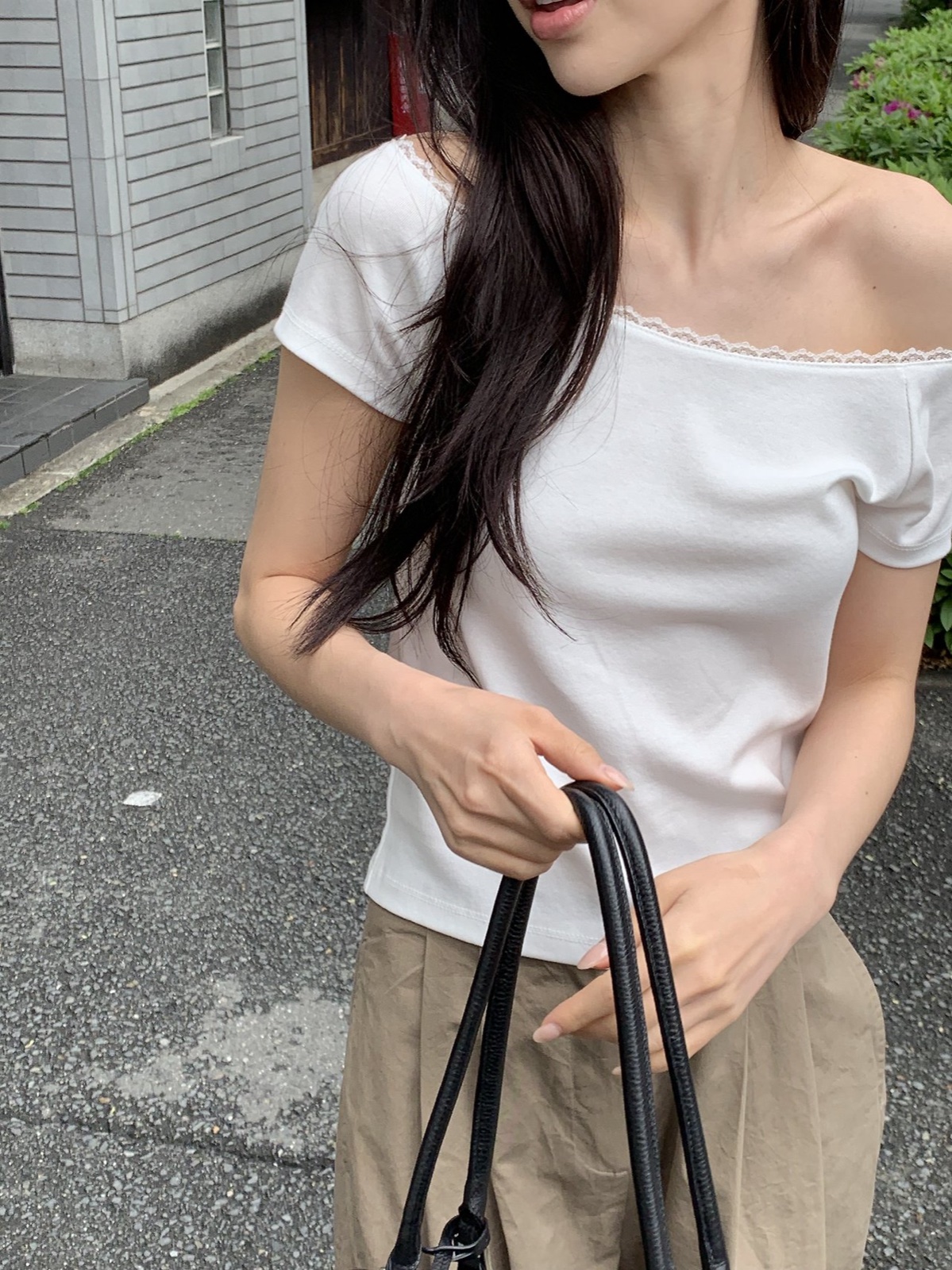 세린 보트넥 레이스 티셔츠 상세 이미지 3