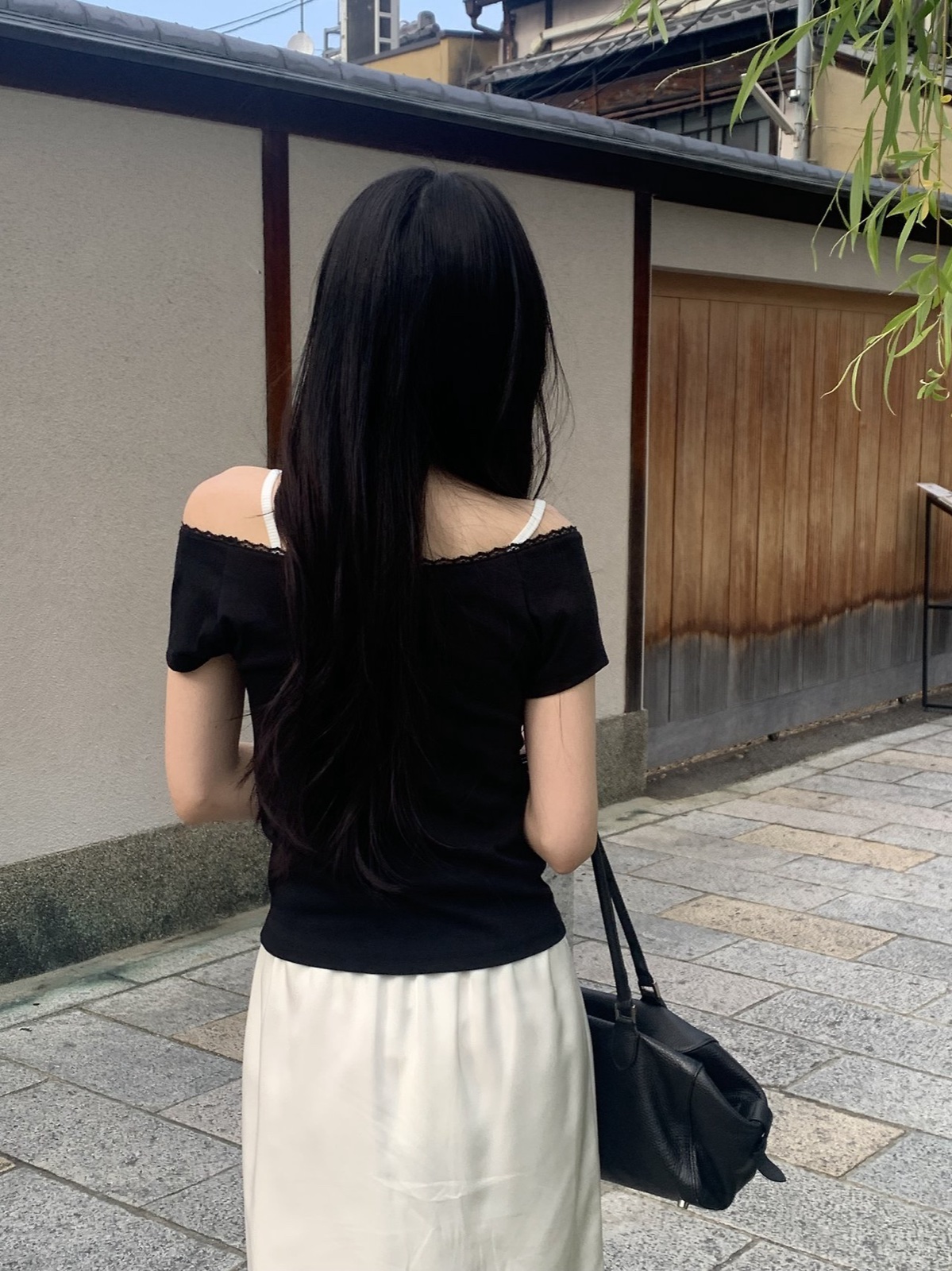 세린 보트넥 레이스 티셔츠 상세 이미지 8