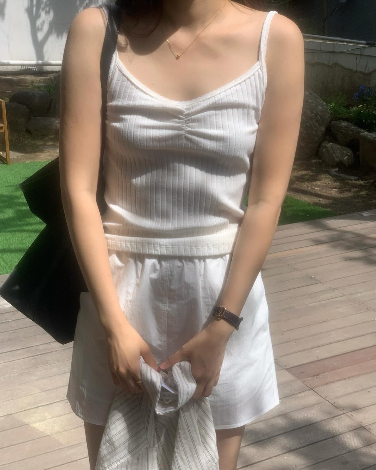 줄지 셔링 레이스 나시 상세 이미지 6