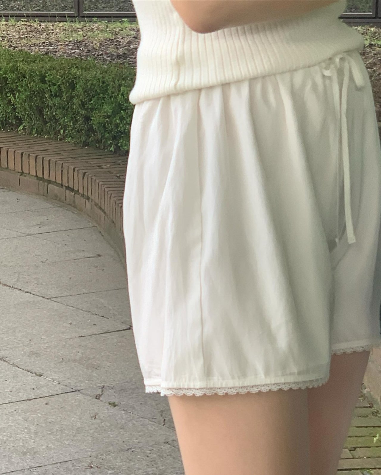 실키 레이스 숏 밴딩팬츠 상세 이미지 6