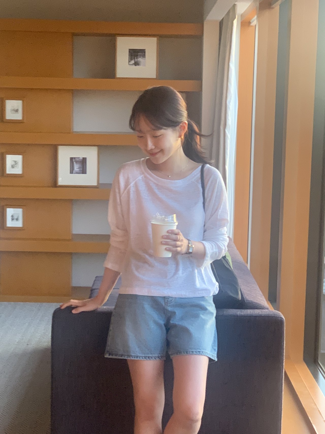 심플 린넨 라운드 긴팔 티셔츠 상세 이미지 4