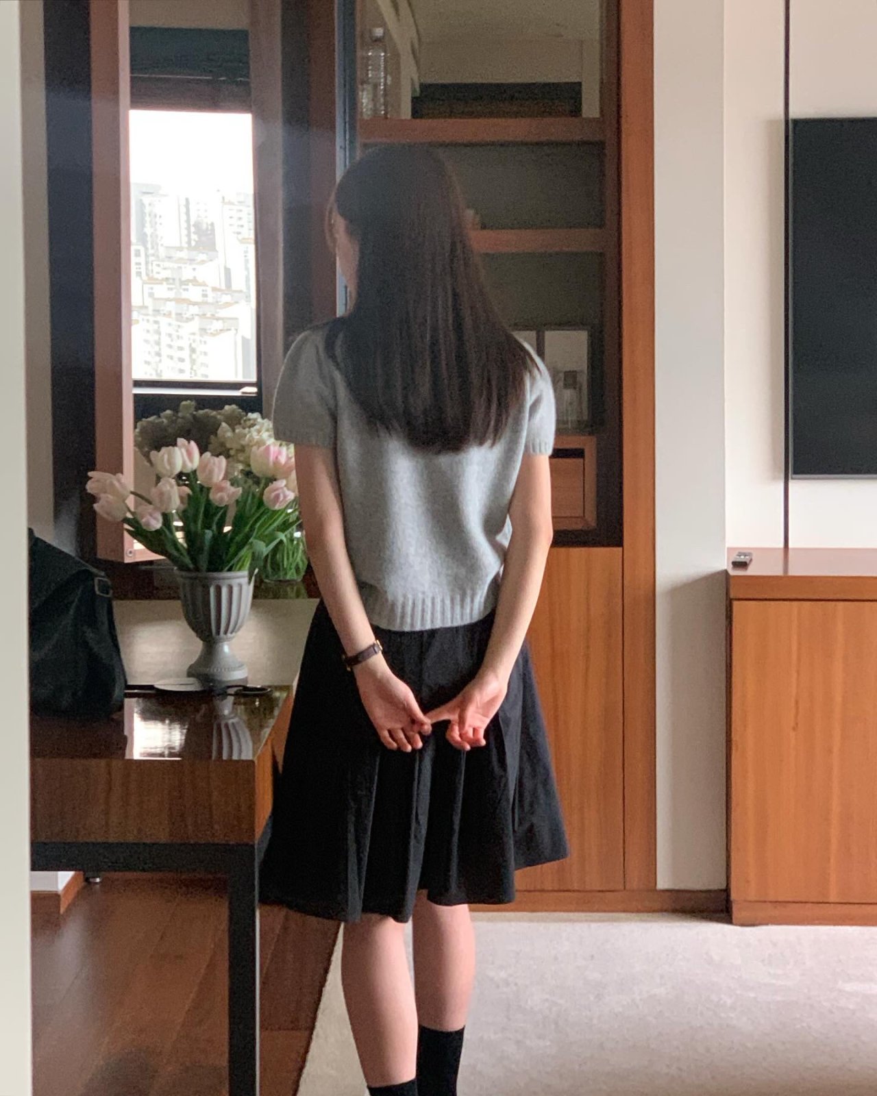 소피 A라인 플리츠 미디 스커트 상세 이미지 8