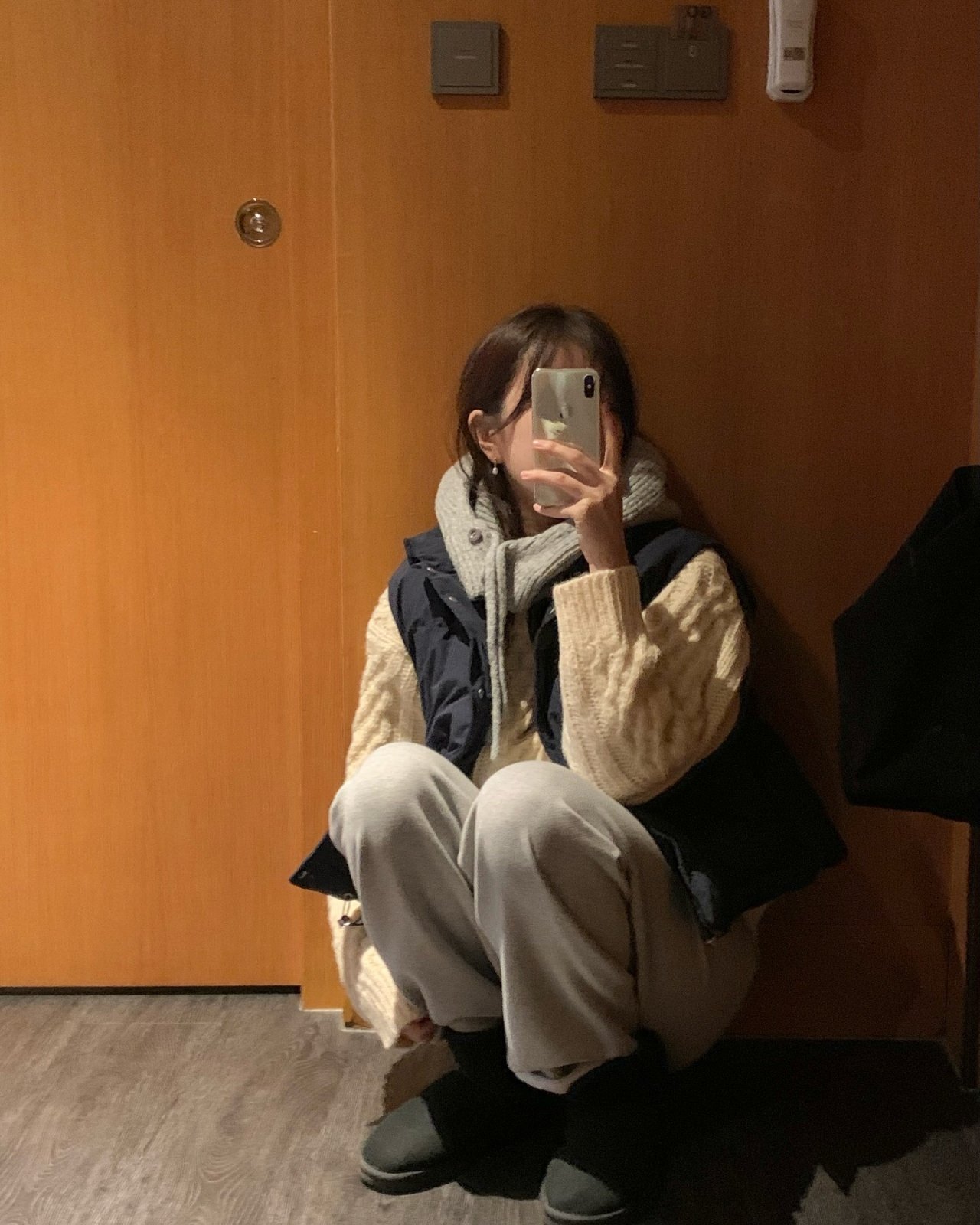 테디 구스다운 패딩 베스트 상세 이미지 7
